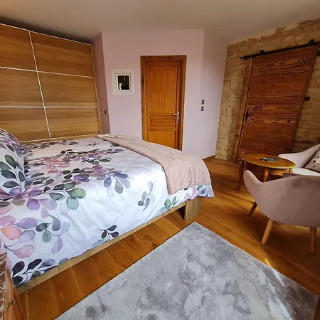 Confortable Avec Salle D'eau Privative - Fr-1-584-326 Couette-café