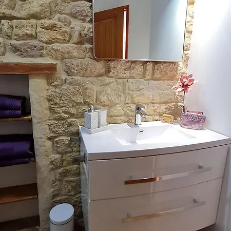 Couette-café Confortable Avec Salle D'eau Privative - Fr-1-584-326 Boismont (Meurthe-et-Moselle)